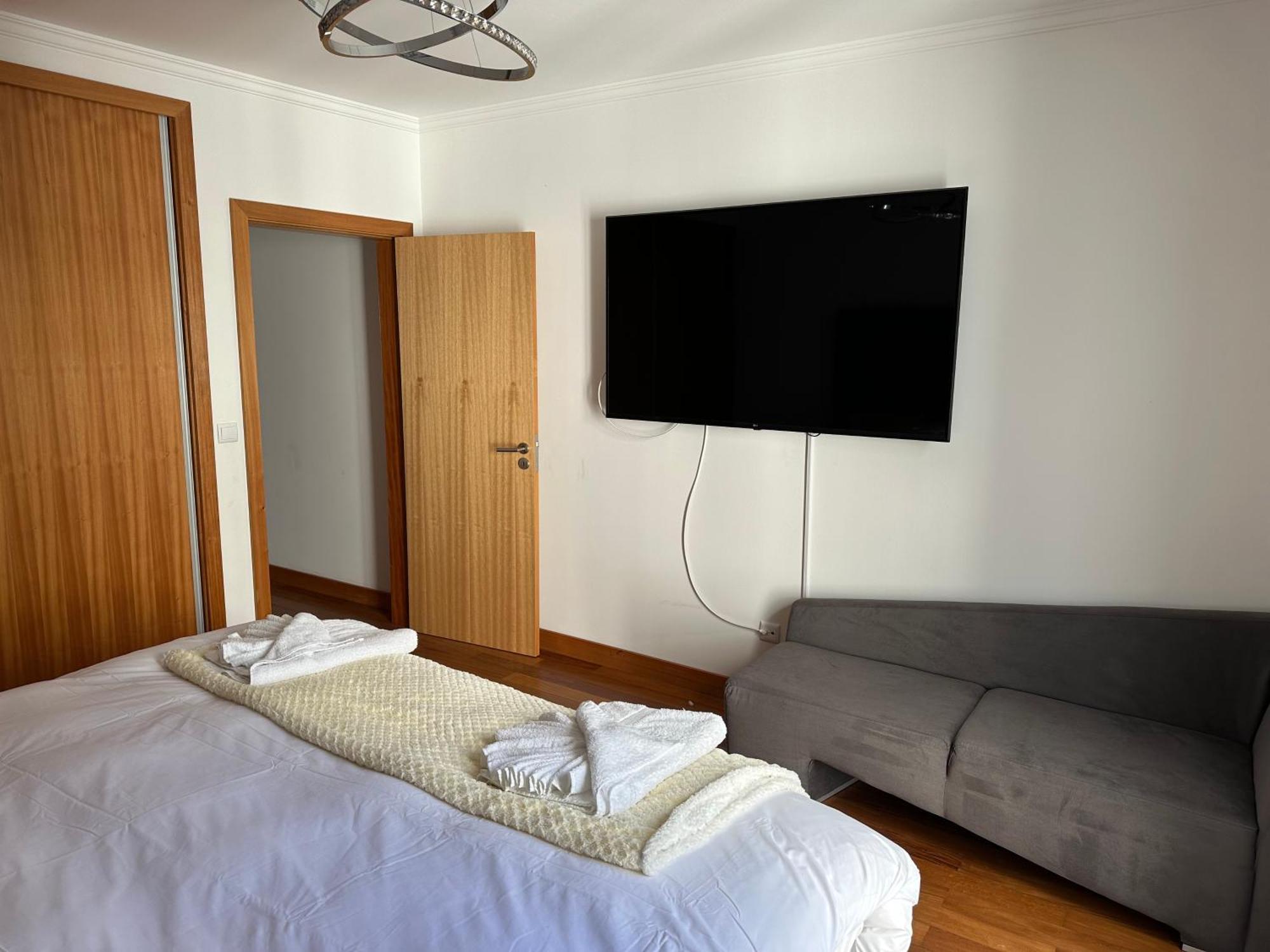 And Modern Flat Near Airport Apartament Santa Cruz (Madeira)