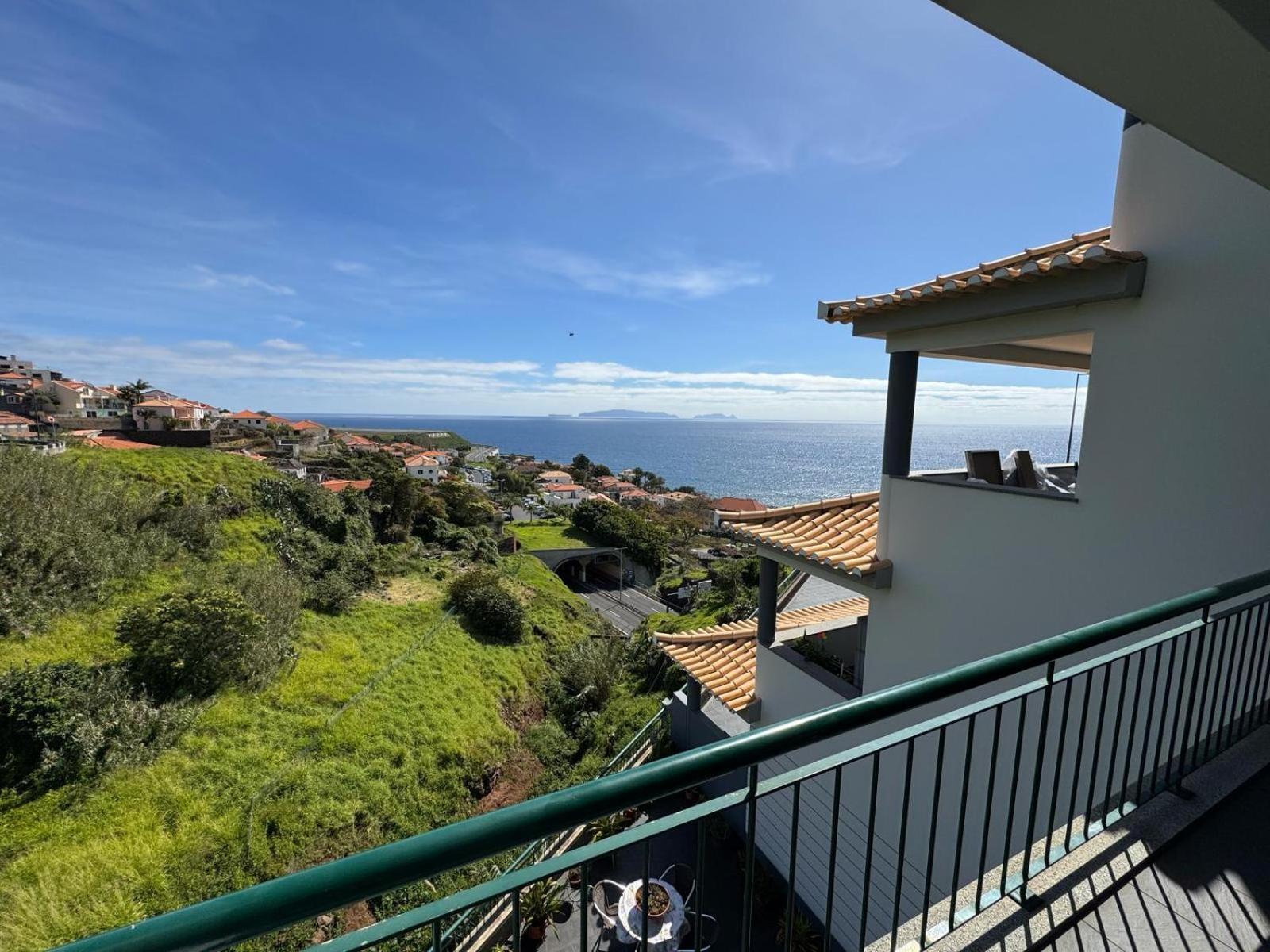 And Modern Flat Near Airport Apartament Santa Cruz (Madeira)